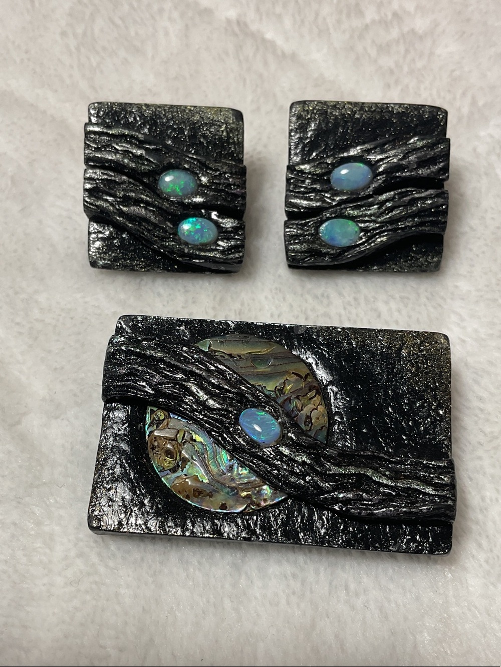 Vintage broach and earrings set